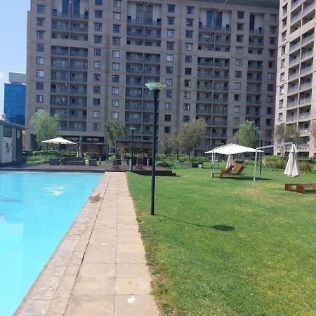 Prestige Apartments Sandton At Westpoint Johannesburg Ngoại thất bức ảnh